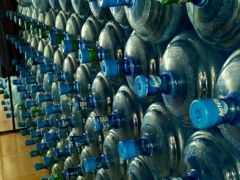 怡寶加林山桶裝水(中珠專賣店) 桶裝水配送服務(wù) 怡寶加林山桶裝水(中珠專賣店) - 珠海市桶裝水站